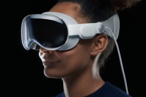 Vision Pro doczekają się wsparcia kontrolerów od PS VR2