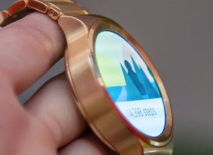 Pozłacany zegarek z Android Wear od Huawei
